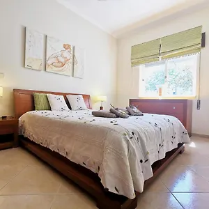 mo-house-lagos.hotelaalgarve.com/